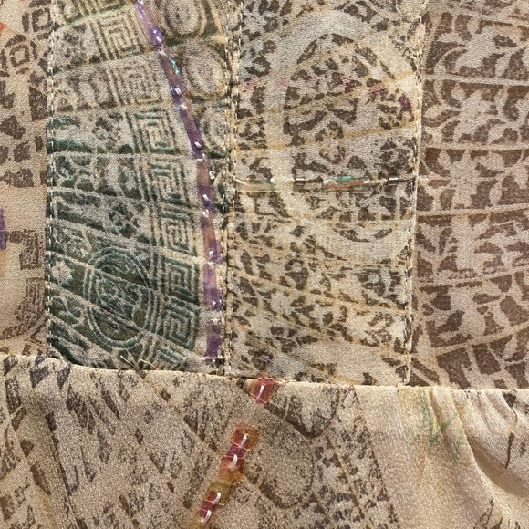 Diane Von Furstenberg romantic boho silk blouse w/ iridescent sequins Sz Small. - Picture 4 of 13